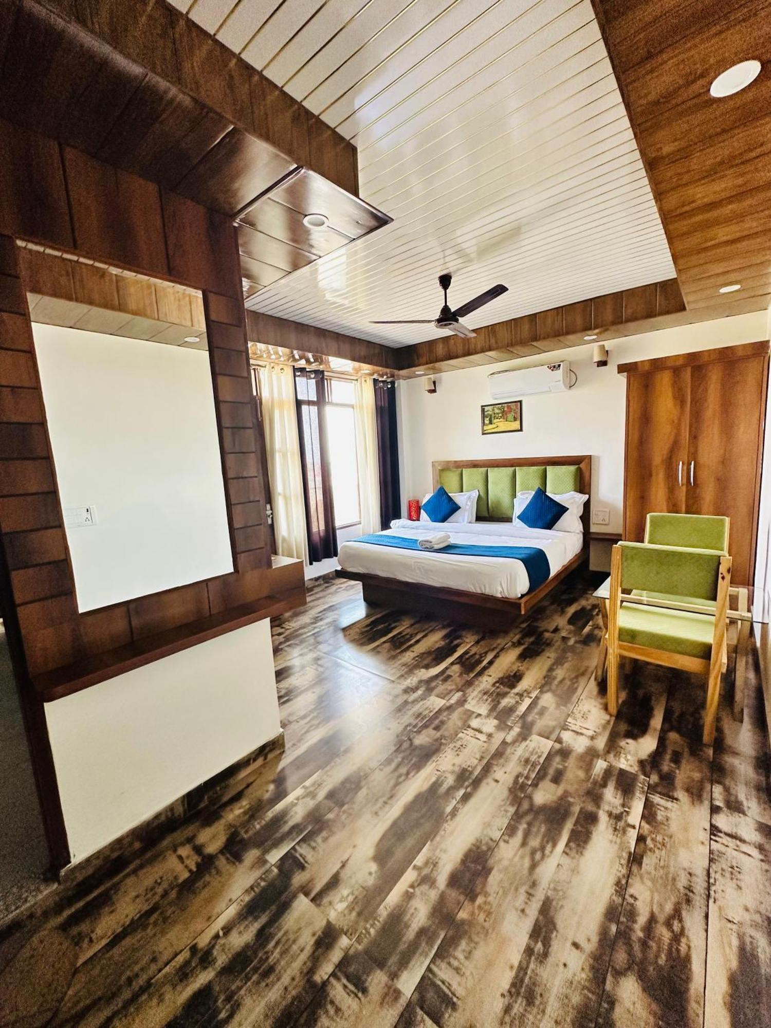 Hotel Royal Orbit By Arony Hospitality دهرادون المظهر الخارجي الصورة